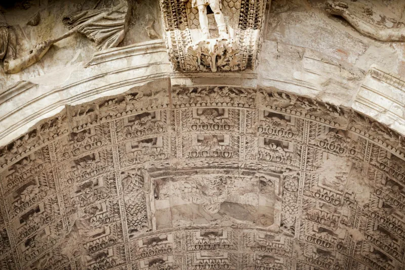 Famous Faces, Ancient Places: Why Pharaohs and Emperors Invented Influencer Marketing